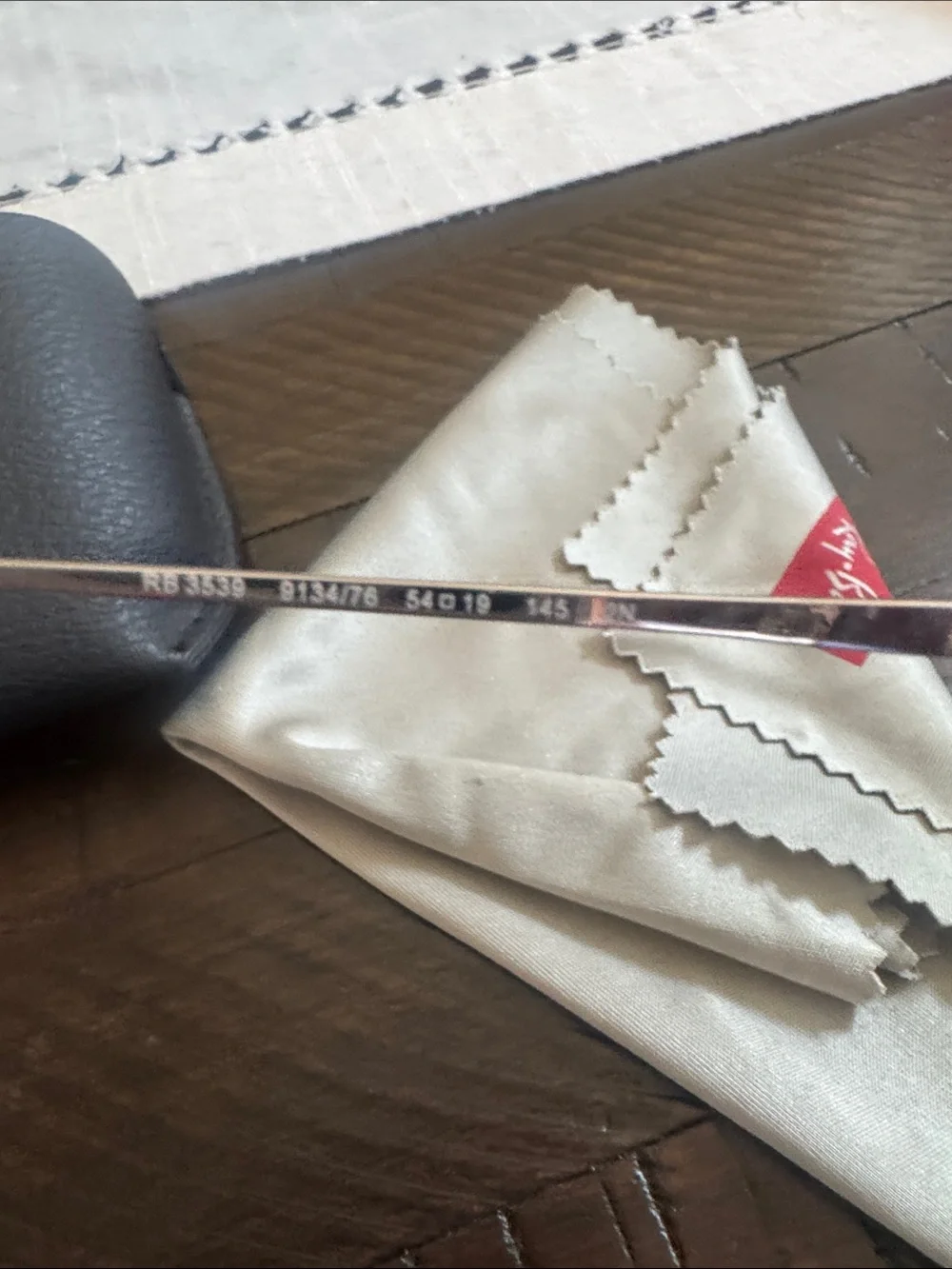 Ray-Ban classic ray